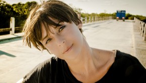 cat power new album sun after being bank­rupt, hos­pi­talised becauses of alco­hol and men­tal health dif­fi­cul­ties, and break­ing up with her actor-boyfriend Gio­vanni Ribisi