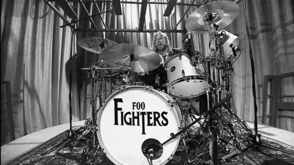 foo fighters Taylor Hawkins drummer kit