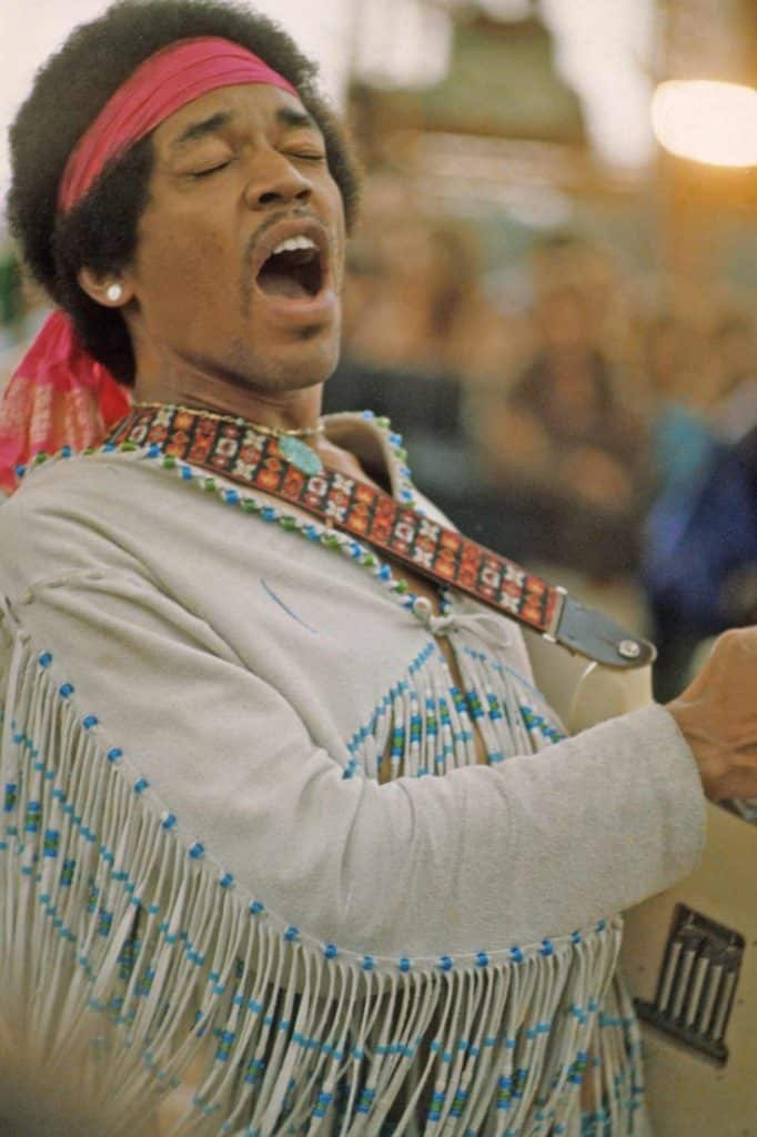 Jimi Hendrix playing "Star-Spangled Banner" at Woodstock, 1969