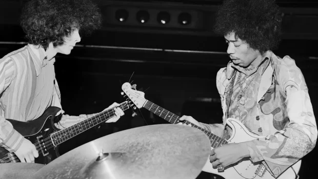 Noel Redding and Jimi Hendrix playing together