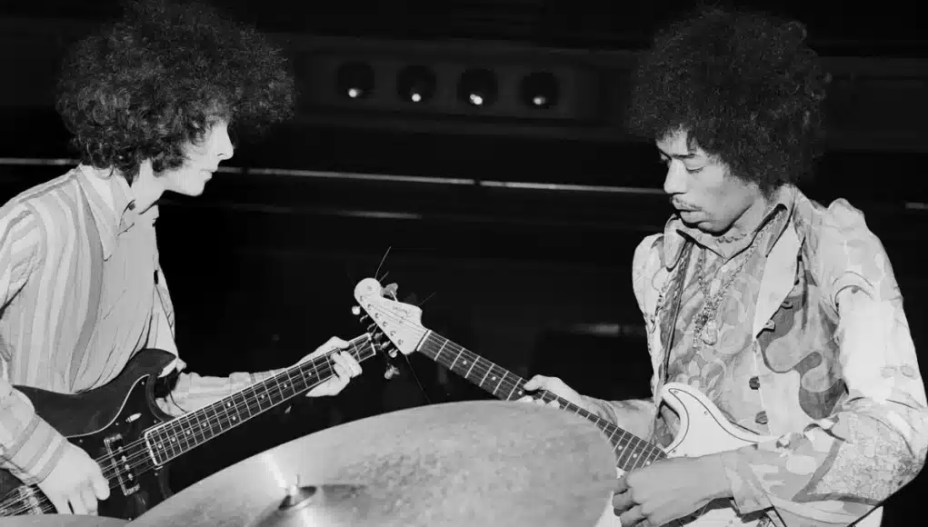 Noel Redding and Jimi Hendrix playing together